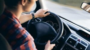 Mehr über den Artikel erfahren Fahrt­kosten für Arbeits­wege richtig absetzen
